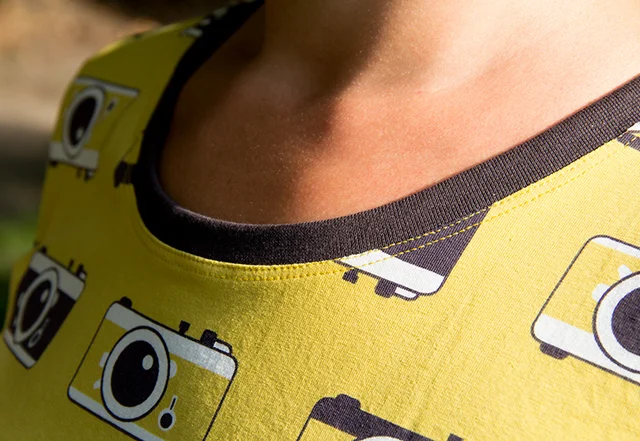 Shirt mit Halsbündchen nähen Zwillingsnaht Shirt mit Halsbündchen nähen Zwillingsnaht