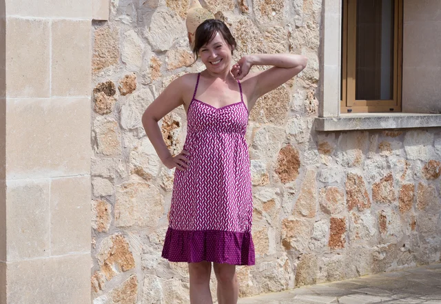 Schnittmuster Sommerkleid mit Smoknähten selber nähen Schnittmuster Sommerkleid mit Smoknähten selber nähen