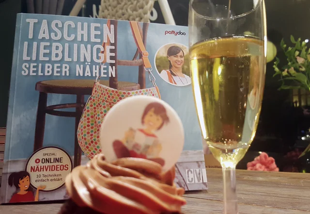 Taschenbuch Party Einladung Taschenbuch Party Einladung