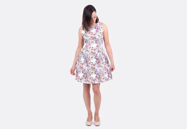 Schnittmuster mit Anleitung Damenkleid aus Jersey sommerlich mit Blumenmuster