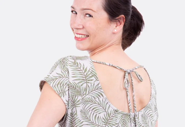Anleitung Schnittmuster Shirt Ausschnitt Rücken Schleife Anleitung Schnittmuster Shirt Ausschnitt Rücken Schleife