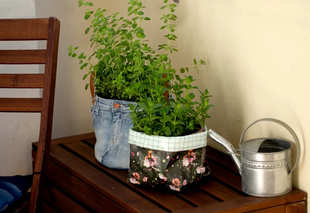 Blumen Utensilos Jeans Tyvek