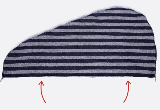 Turban Handtuch untere Kante versäubern Turban Handtuch untere Kante versäubern