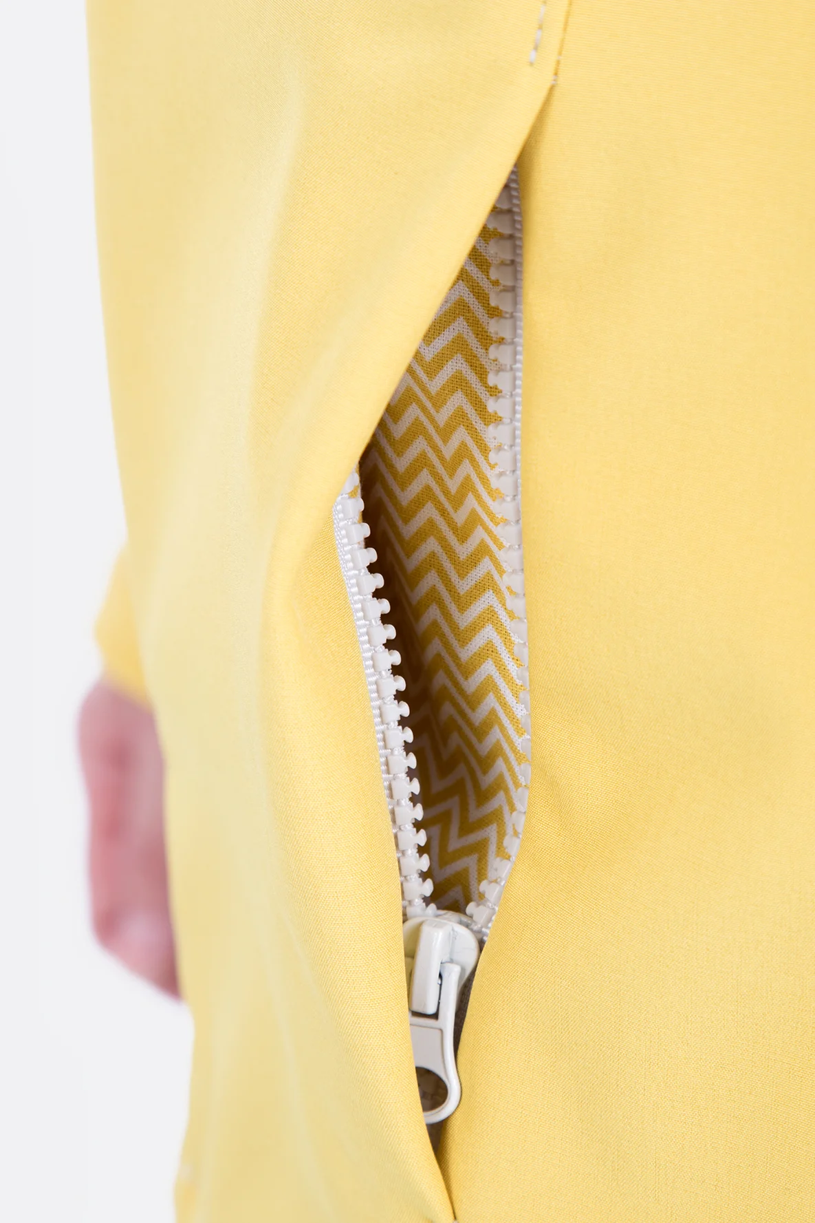 schnittmuster_damen_softshell_jacke_tasche_reissverschluss_anleitung Thumbnail