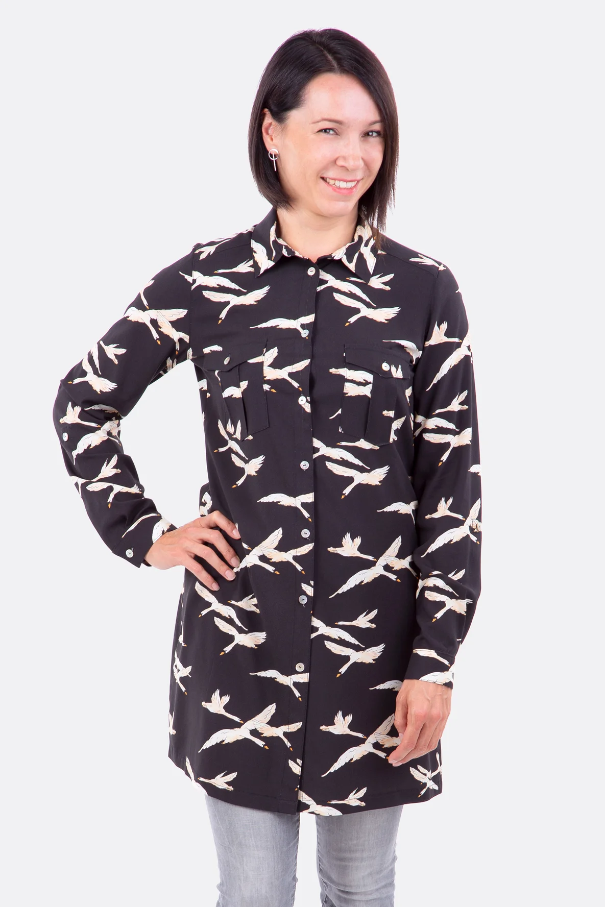 Schnittmuster Longbluse Hemdkragen Knopfleiste Viskosestoff