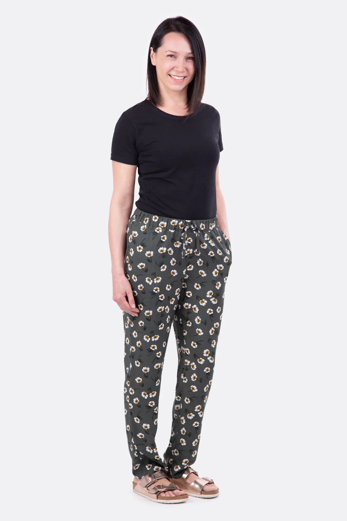 Schnittmuster Damen Sommerhose aus Viskosestoff Nähanleitung