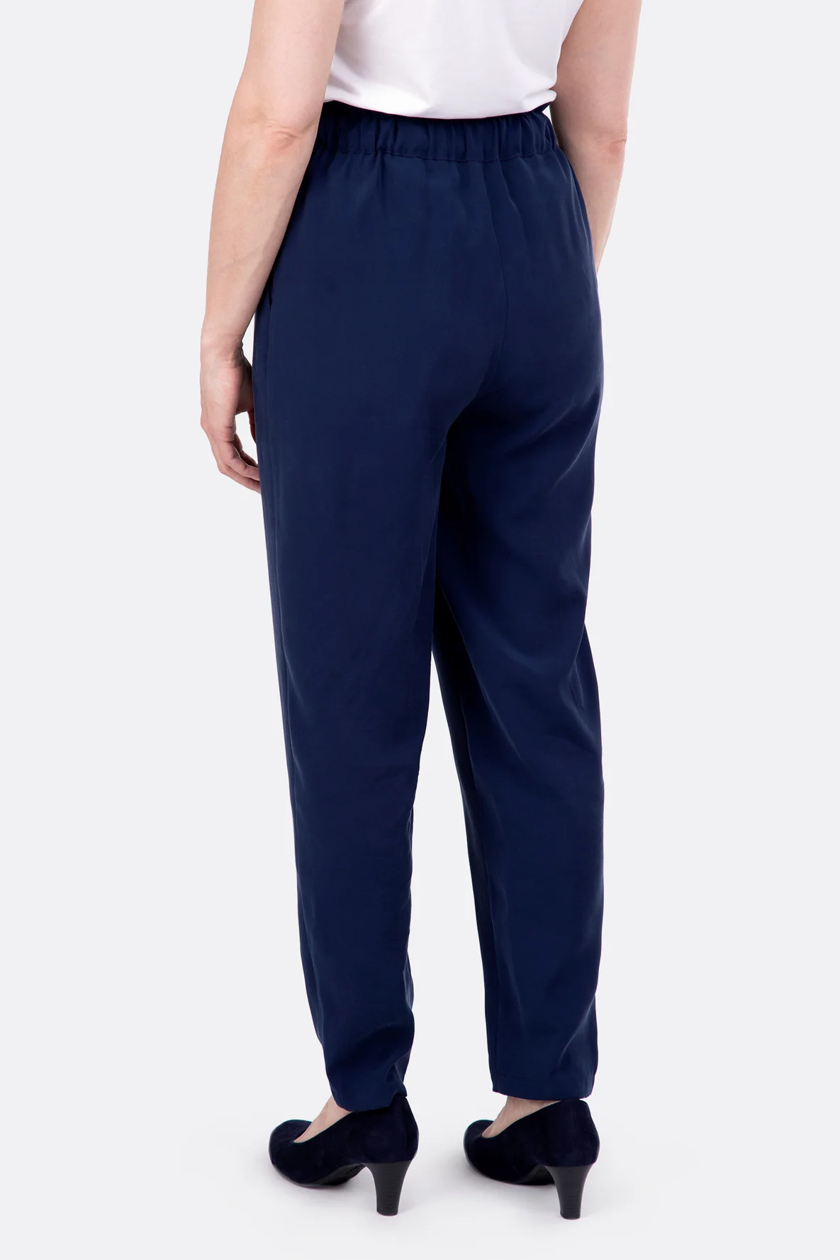Schnittmuster Damen Paperbag Hose elegant dunkelblau nähen