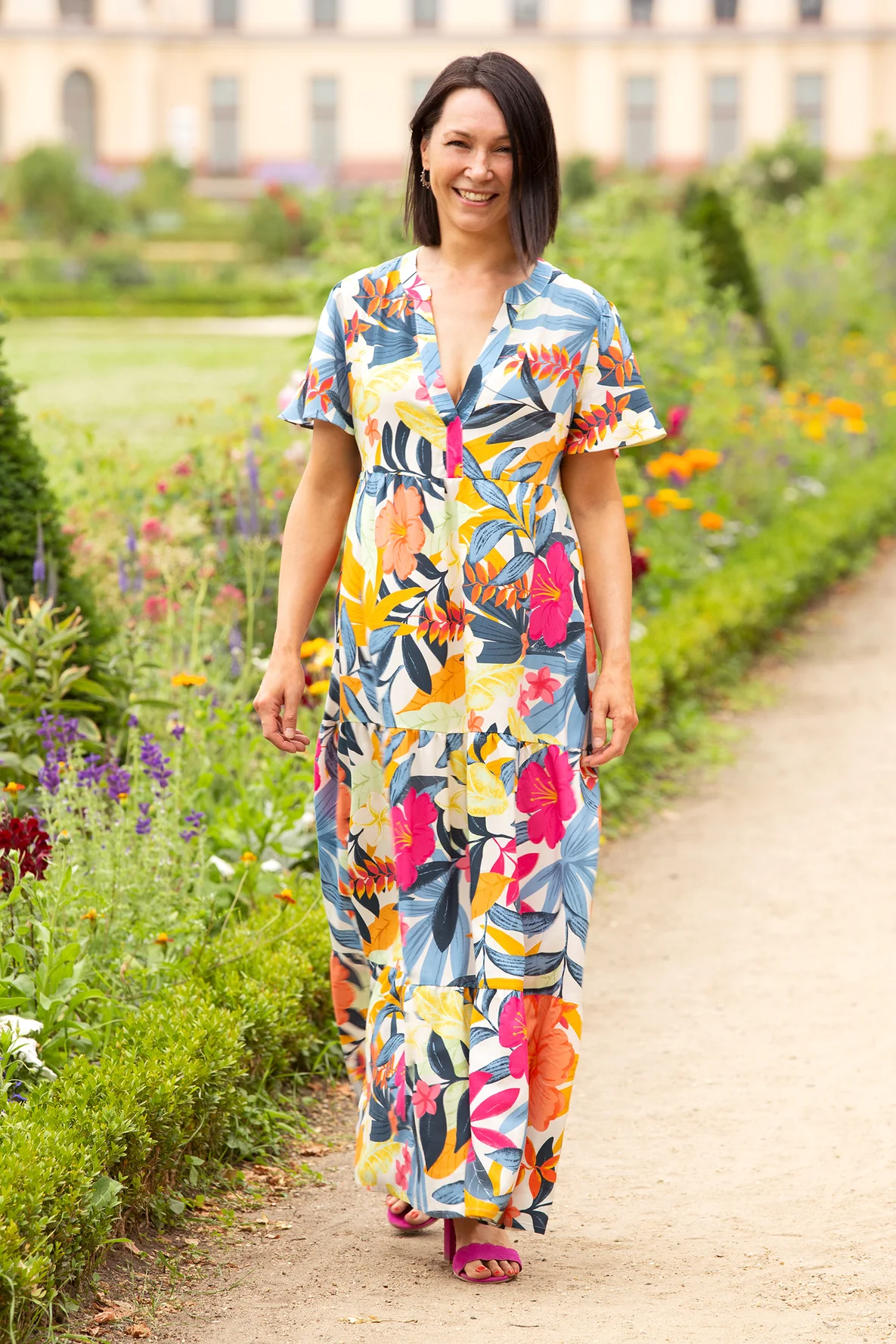 Schnittmuster Maxikleid mit Stufen Blumenmuster Viskose selber nähen