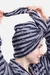 Turban Handtuch über Kopf führen