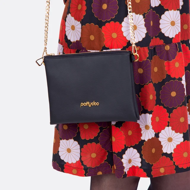 Nähanleitung für Tasche aus Kunstleder elegant schwarz gold Nähanleitung für Tasche aus Kunstleder elegant schwarz gold
